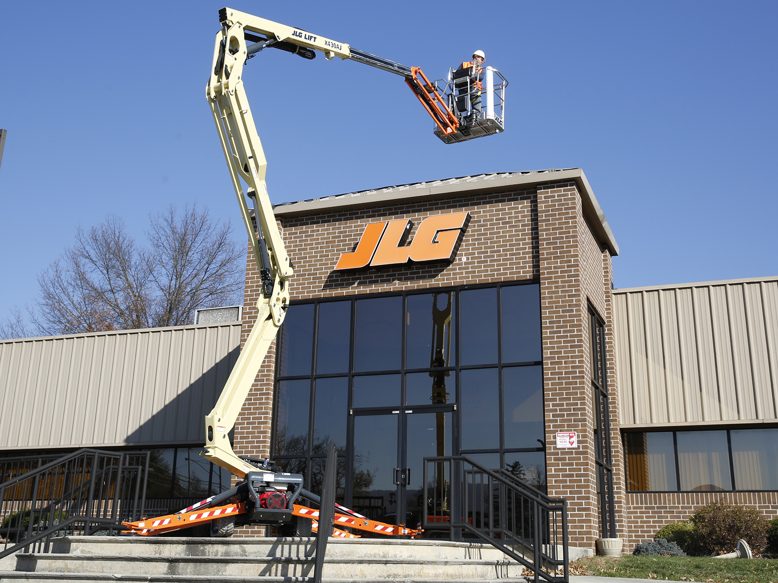 New or Used Rental JLG X430AJ   | lift truck rental for sale | National Lift Truck, Inc.