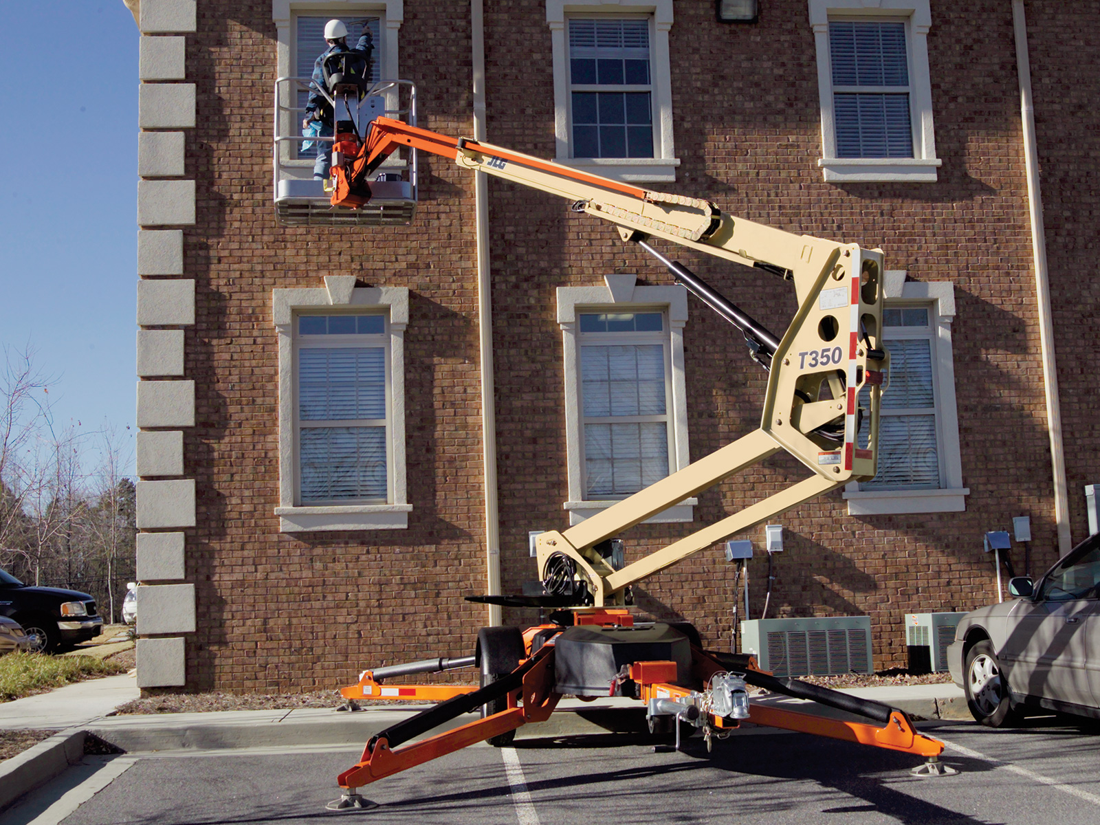 New or Used Rental JLG T350   | lift truck rental for sale | National Lift Truck, Inc.