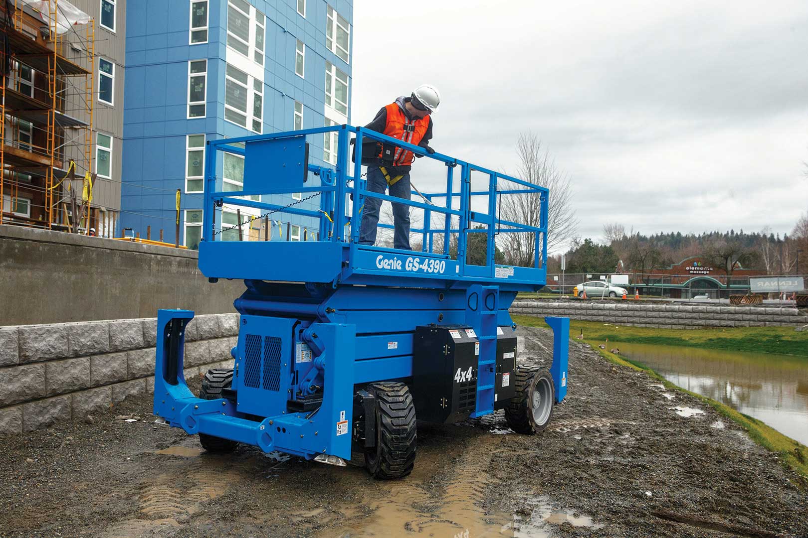 New or Used Rental Genie GS-4390 RT   | lift truck rental for sale | National Lift Truck, Inc.