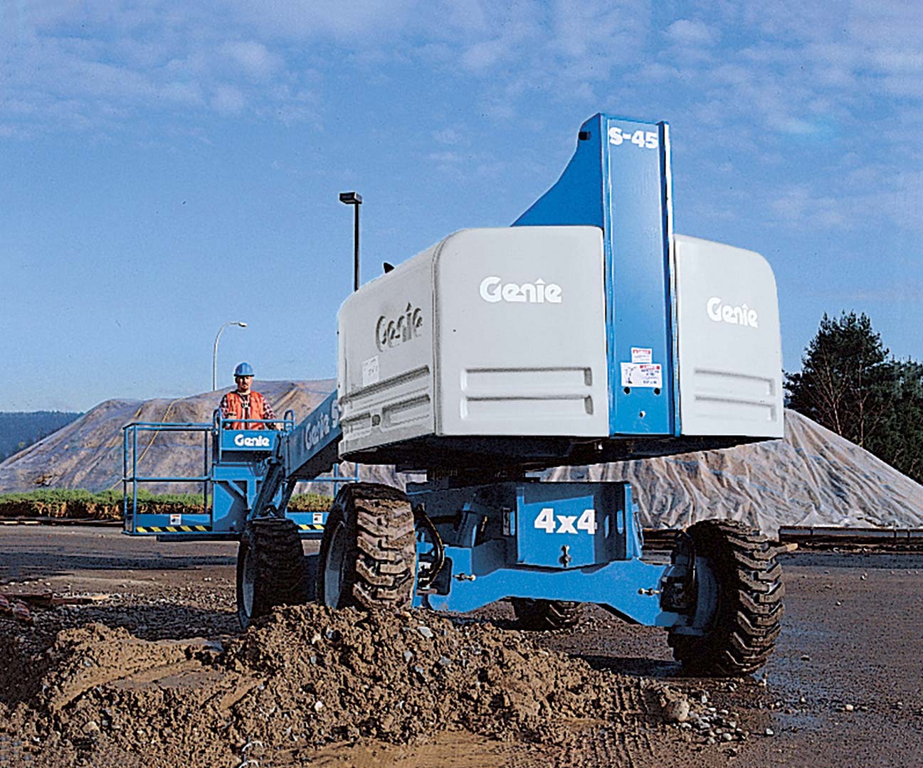 New or Used Rental Genie S-40 and S-45   | lift truck rental for sale | National Lift Truck, Inc.