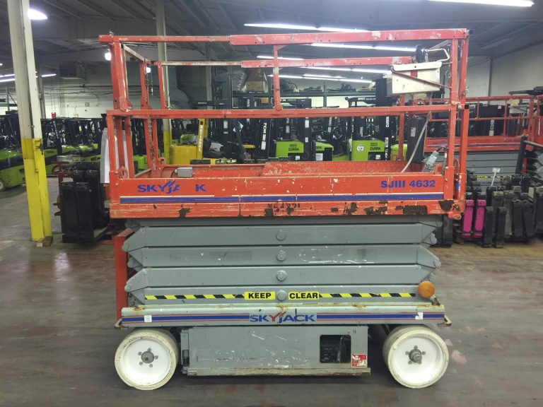 Used SKYJACK SJIII4632 SCISSOR LIFT for sale from National Lift Truck Chicago Il, left side