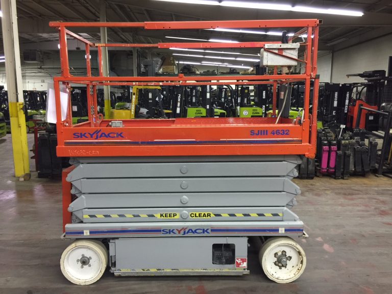 Used SKYJACK SJIII4632 SCISSOR LIFT side 1 For sale from National Lift Truck in Chicago, Il.