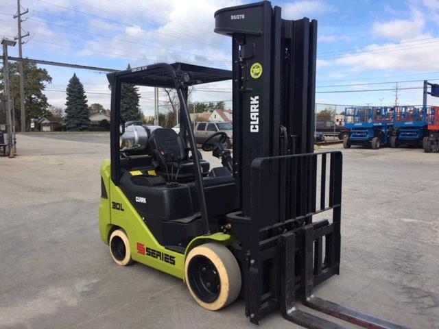 New or Used Rental Clark S30C   | lift truck rental for sale | National Lift Truck, Inc.