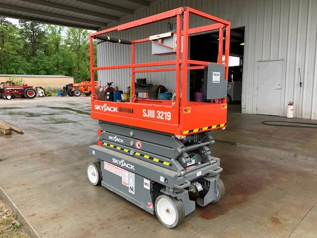 New or Used Rental Skyjack SJIII3219   | lift truck rental for sale | National Lift Truck, Inc.