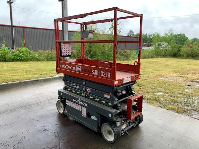 New or Used Rental Skyjack SJIII3219   | lift truck rental for sale | National Lift Truck, Inc.