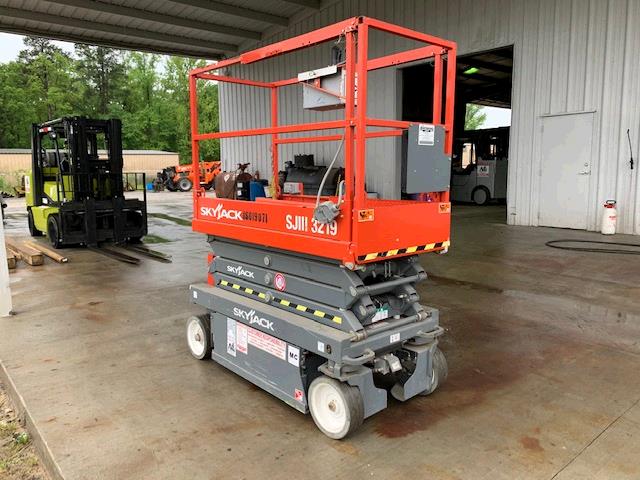 New or Used Rental Skyjack SJIII3219   | lift truck rental for sale | National Lift Truck, Inc.