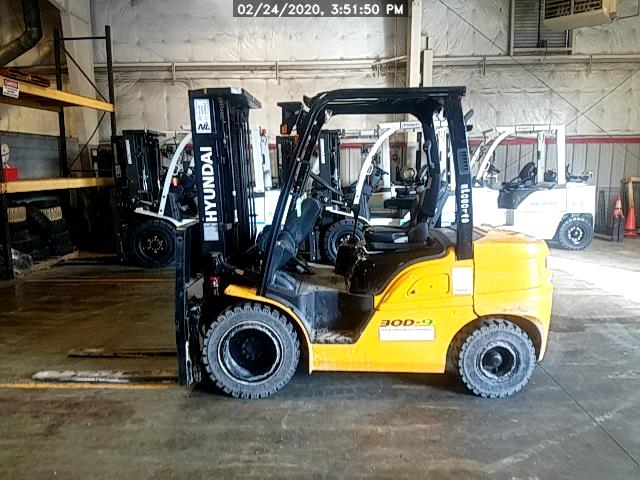 New or Used Rental Hyundai 30D-9   | lift truck rental for sale | National Lift Truck, Inc.