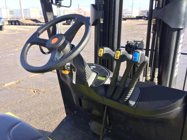 New or Used Rental Clark TMX15S   | lift truck rental for sale | National Lift Truck, Inc.