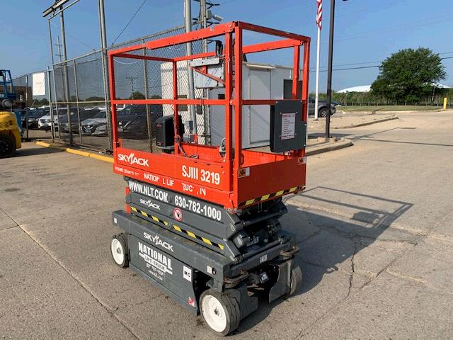 New or Used Rental Skyjack SJIII3219   | lift truck rental for sale | National Lift Truck, Inc.