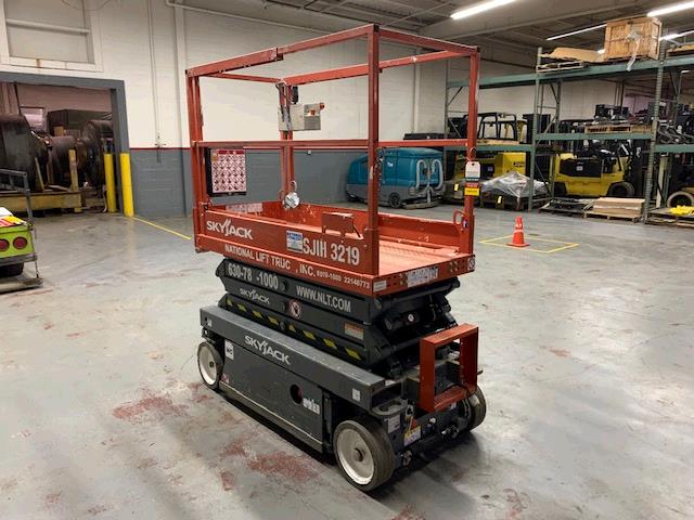 New or Used Rental Skyjack SJIII3219   | lift truck rental for sale | National Lift Truck, Inc.