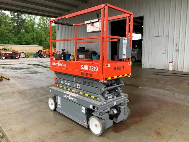 New or Used Rental Skyjack SJIII3219   | lift truck rental for sale | National Lift Truck, Inc.