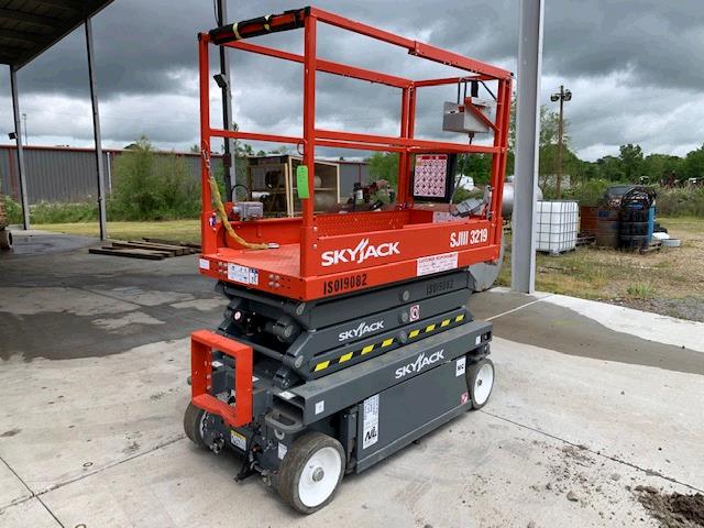 New or Used Rental Skyjack SJIII3219   | lift truck rental for sale | National Lift Truck, Inc.