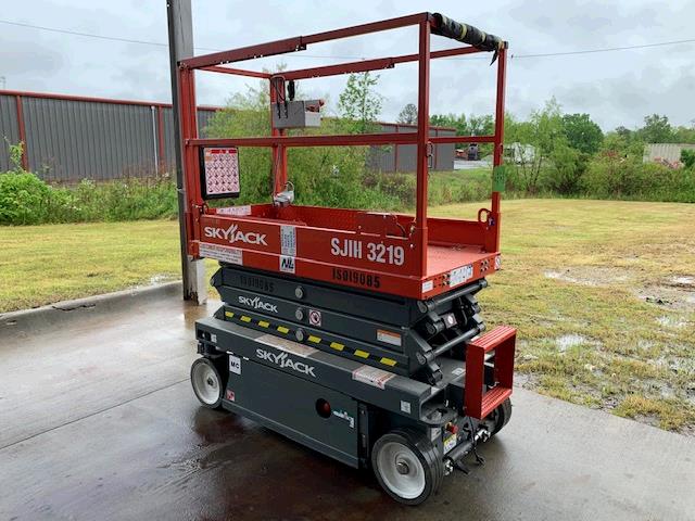 New or Used Rental Skyjack SJIII3219   | lift truck rental for sale | National Lift Truck, Inc.