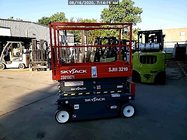 New or Used Rental Skyjack SJIII3219   | lift truck rental for sale | National Lift Truck, Inc.