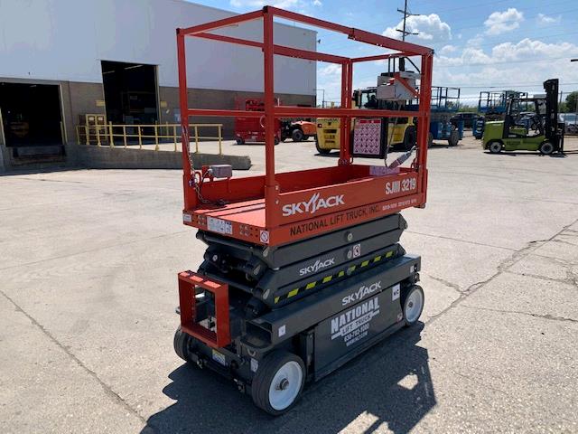 New or Used Rental Skyjack SJIII3219   | lift truck rental for sale | National Lift Truck, Inc.