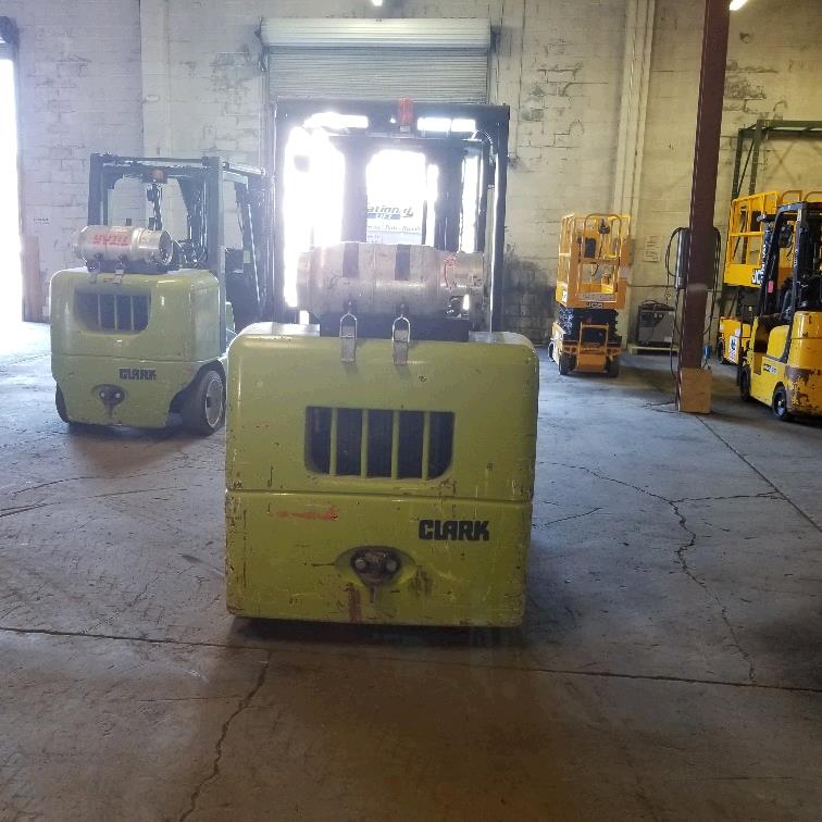 New or Used Rental Clark CGC40   | lift truck rental for sale | National Lift Truck, Inc.