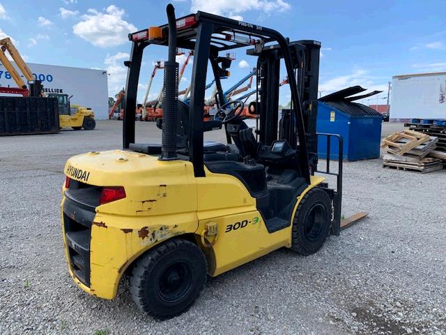 New or Used Rental Hyundai 30D-9   | lift truck rental for sale | National Lift Truck, Inc.