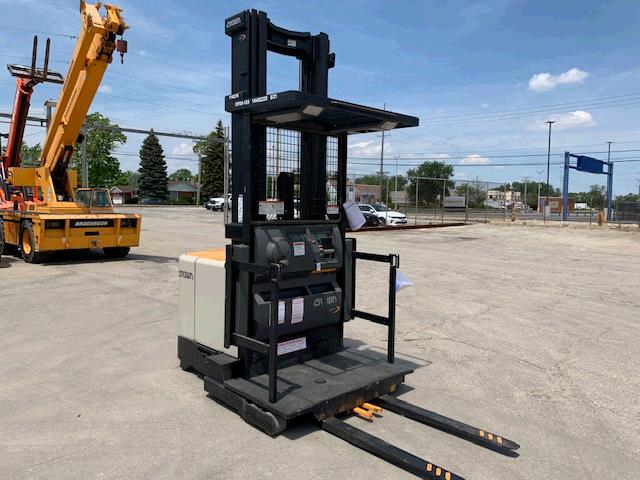 New or Used Rental Crown SP4050-30   | lift truck rental for sale | National Lift Truck, Inc.