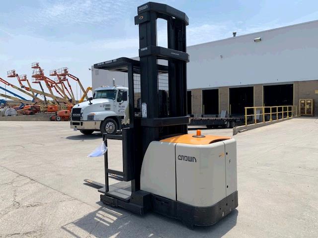 New or Used Rental Crown SP4050-30   | lift truck rental for sale | National Lift Truck, Inc.