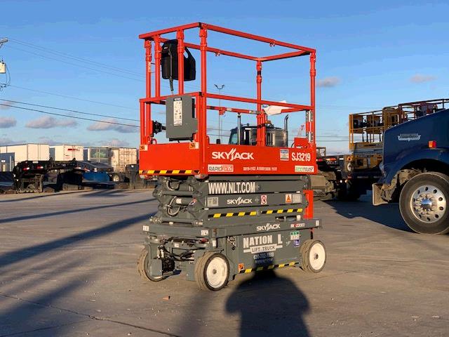 New or Used Rental Skyjack SJ3219-A   | lift truck rental for sale | National Lift Truck, Inc.