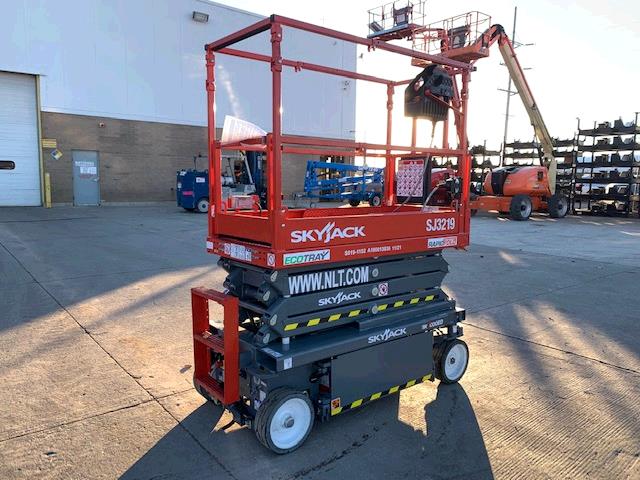 New or Used Rental Skyjack SJ3219-A   | lift truck rental for sale | National Lift Truck, Inc.