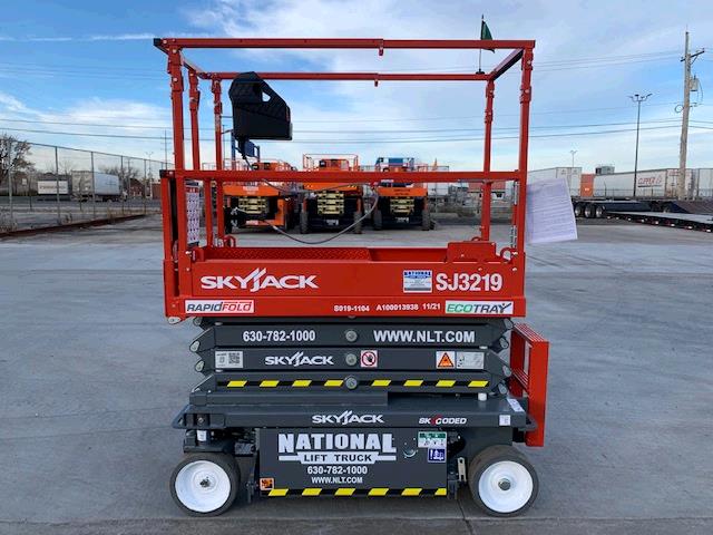 New or Used Rental Skyjack SJ3219-A   | lift truck rental for sale | National Lift Truck, Inc.