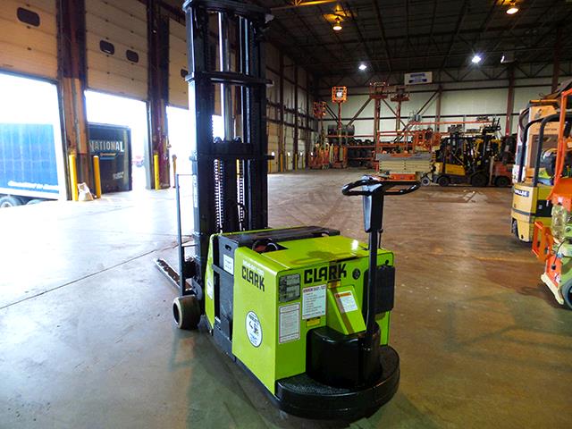 New or Used Rental Clark ST40B   | lift truck rental for sale | National Lift Truck, Inc.