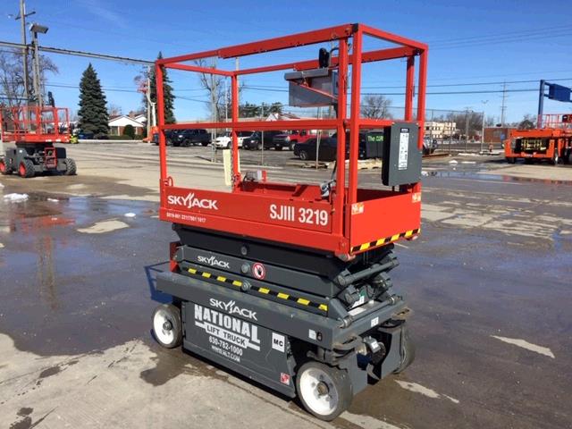 New or Used Rental Skyjack SJIII3219   | lift truck rental for sale | National Lift Truck, Inc.