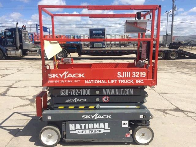 New or Used Rental Skyjack SJIII3219   | lift truck rental for sale | National Lift Truck, Inc.